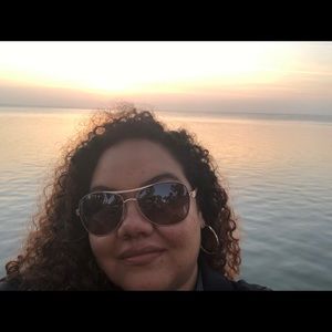 Meet your Posher, Veronica